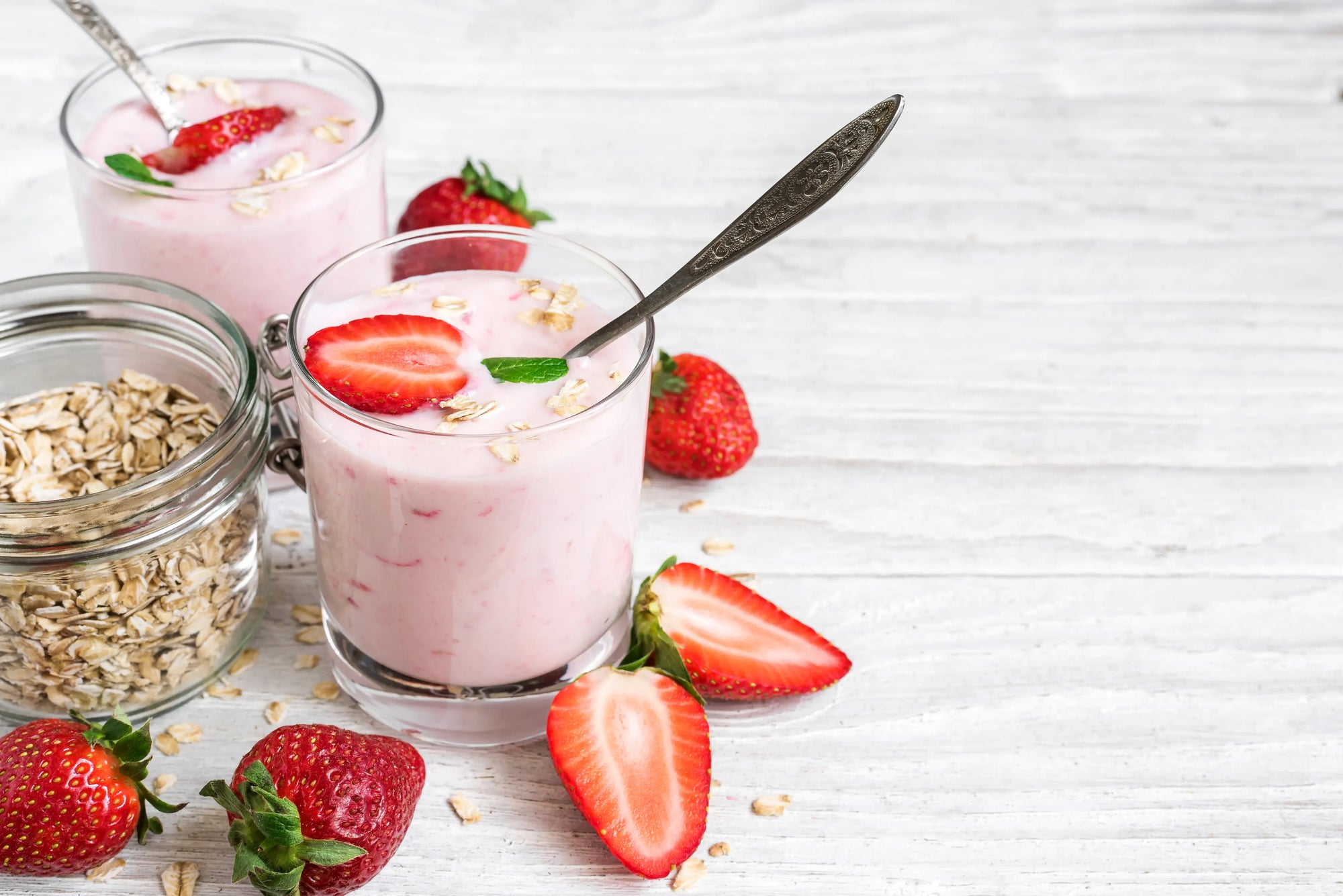 Make Delicious Vegan Oat Milk Yogurt with This Easy Recipe